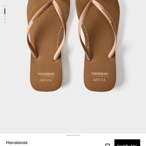 Havaianas Aritzia Women's Flip Flops in Brown and Tan